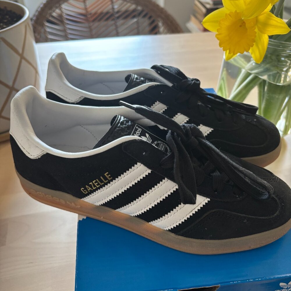 Adidas Gazelle Black Suede (Worn Twice)